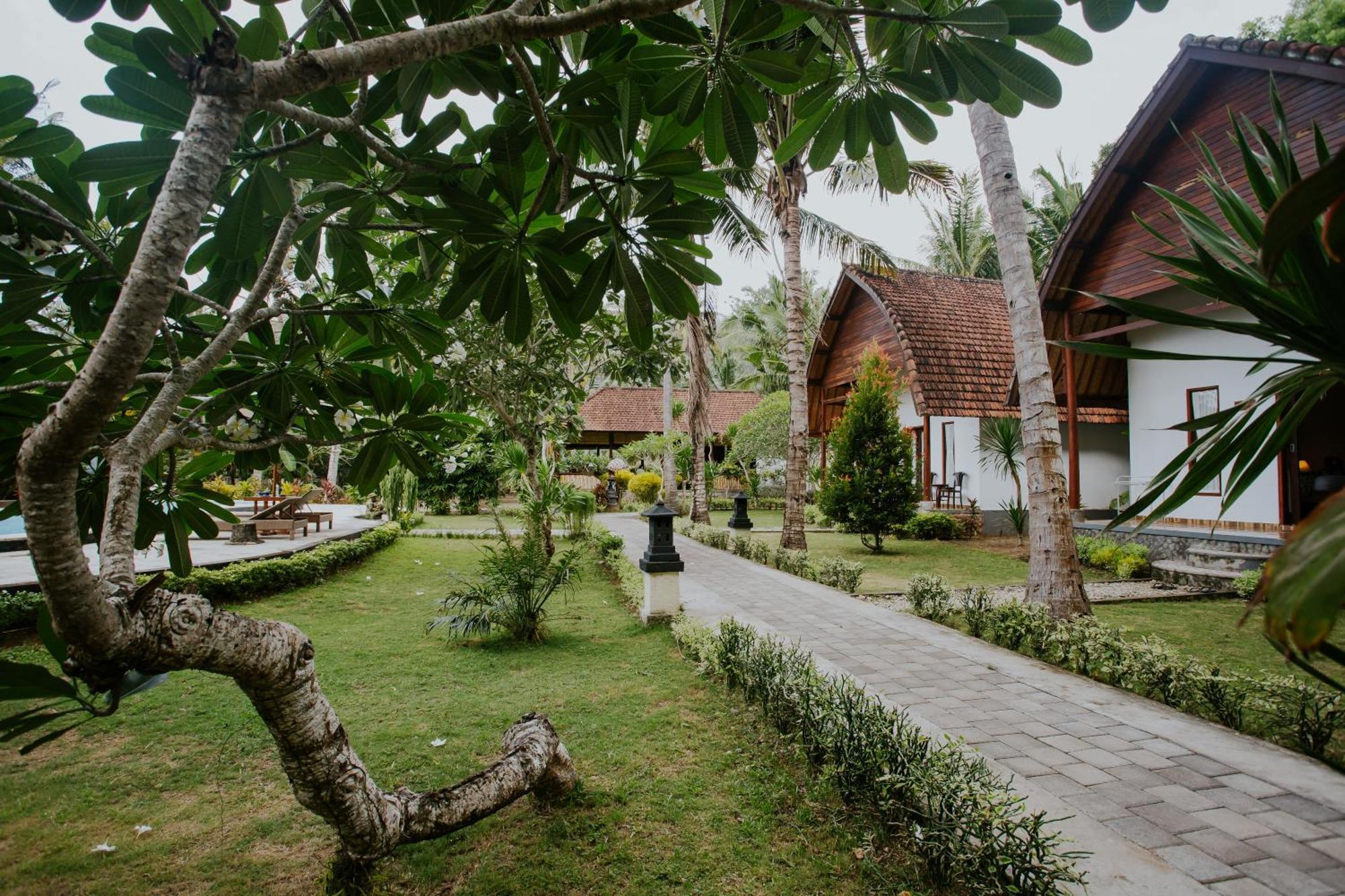 Crystal Bay Villa Sakti Ngoại thất bức ảnh
